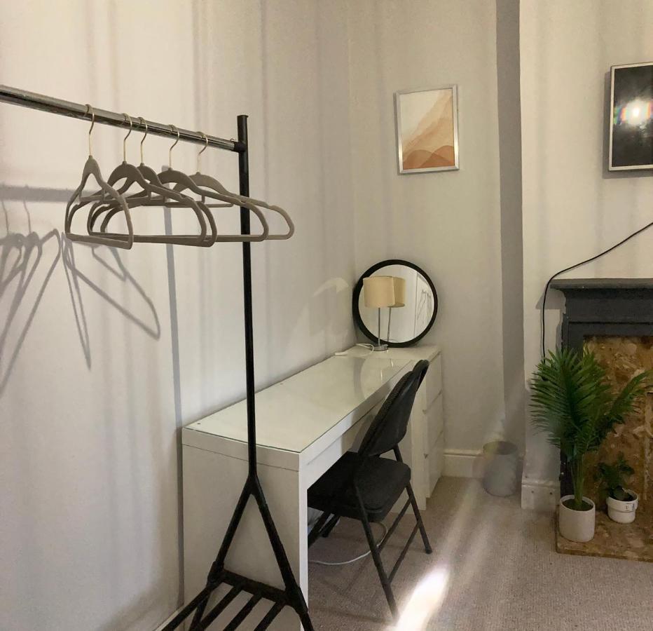 לונדון Cozy Private Room מראה חיצוני תמונה